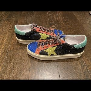 Golden Goose tennis shoes